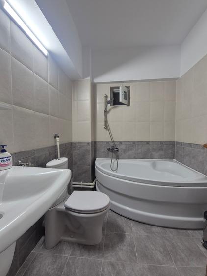 4 Camere, Capitol, Etaj Intermediar, Centrala pe Gaze - 21