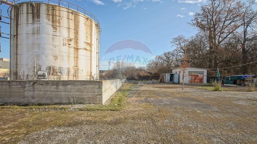 Potential de dezvoltare - Depozit carburanti, Lunca Calnicului, BV - 14