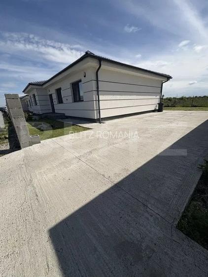 Casa moderna, de vanzare, cu 4 camere, 118 mp, zona Lucian Blaga