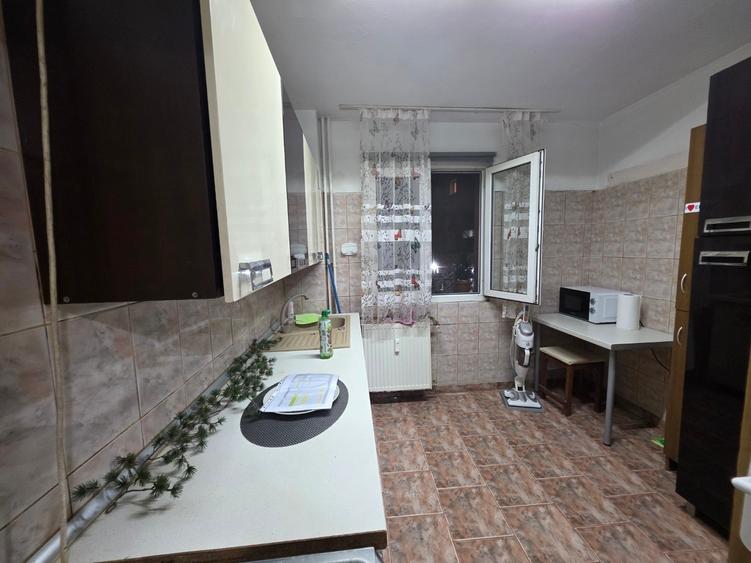 Titan, pe Liviu Rebreanu, 5 minute metrou si parc IOR, bloc 4 etaje, - 6