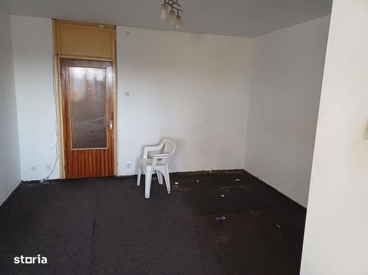 Garaoniera de vanzare - 1