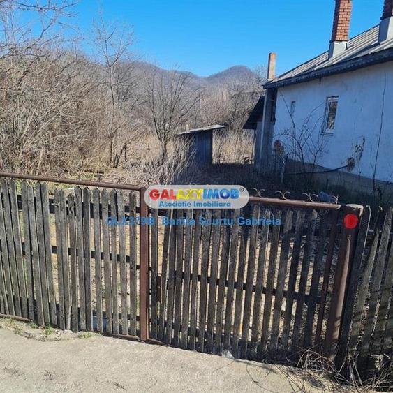 Vanzare casa cu teren de 1200 mp in zona Izvoarele, jud  Prahova - 2