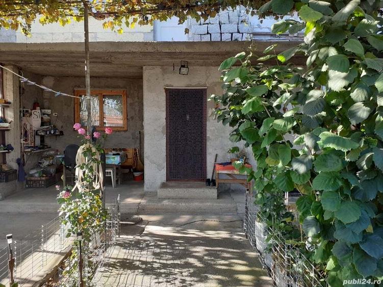 Casa de vanzare, cartierul CFR, Bacau - 1