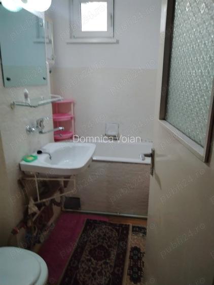 Vand apartament 2 camere Deva str Duiliu Zamfirescu pre? 5200 euro.