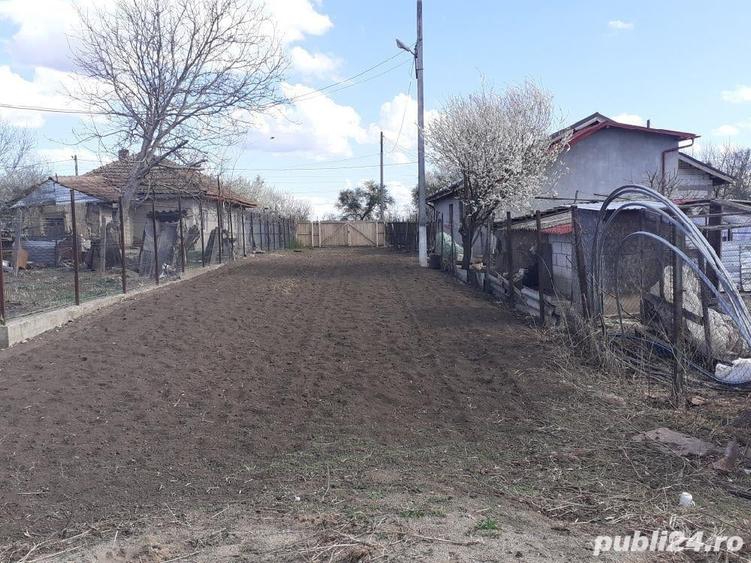 Teren de 816 mp, în Movilița
