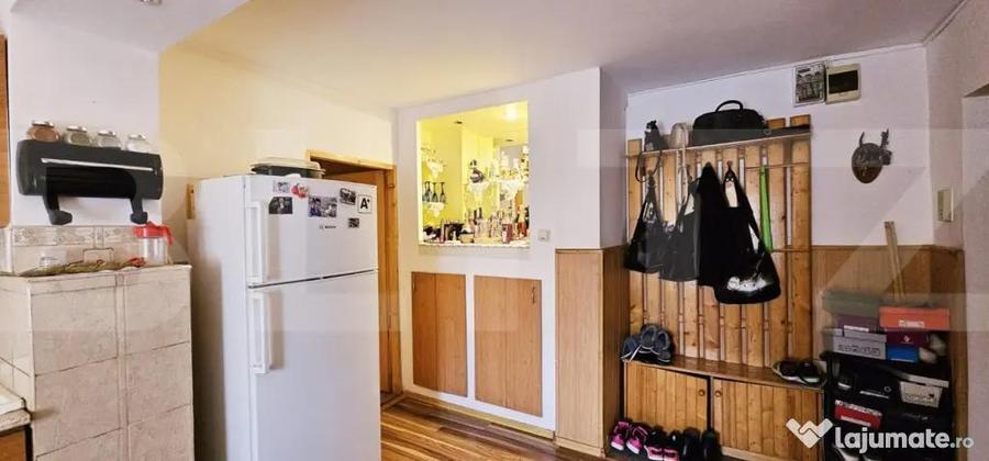Apartament de vanzare, cu 3 camere, decomandat, 68mp, parter - 6