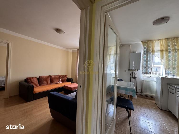 Apartament cu 3 camere semidecomandat în Central