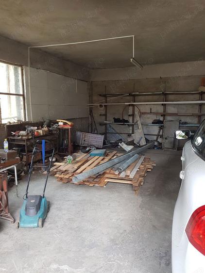 Casa mare de vanzare in Calea Sagului - 2