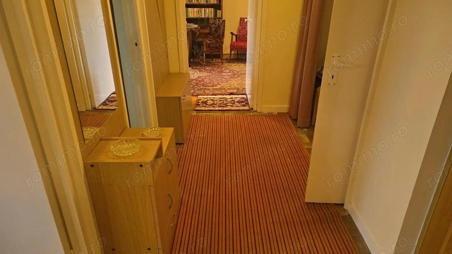 Inchiriez apartament 2 camere in Deva, zona Piata Centrala, decomandat, etaj 3, suprafata utila 48 m - 11