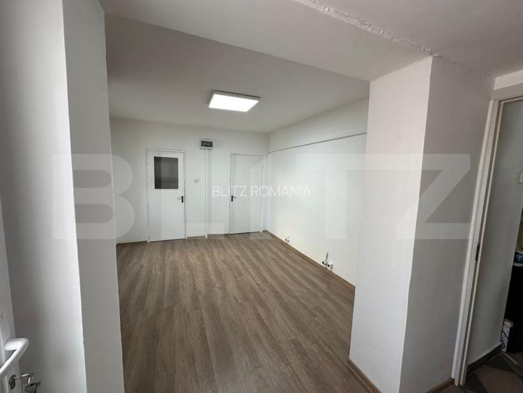 Spatiu comercial de inchiriat 25mp, zona Cetate Spatiu comercial de inchiriat 25mp, zona Cetate