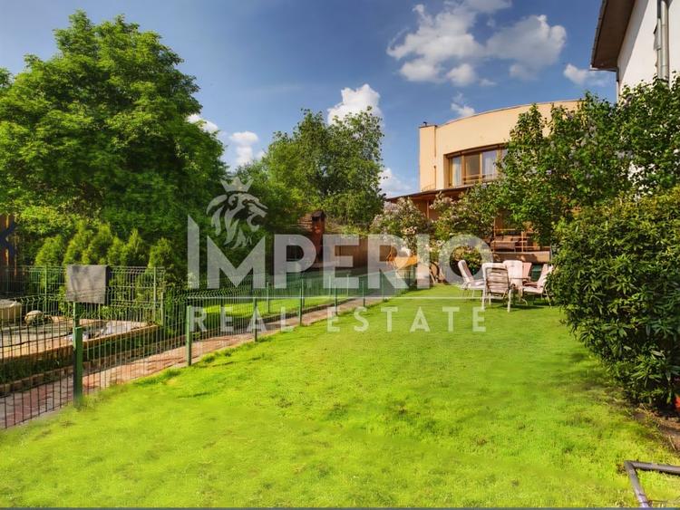 Vand casa individuala in cartierul Andrei Muresanu – ideala pentru doua familii! - 1