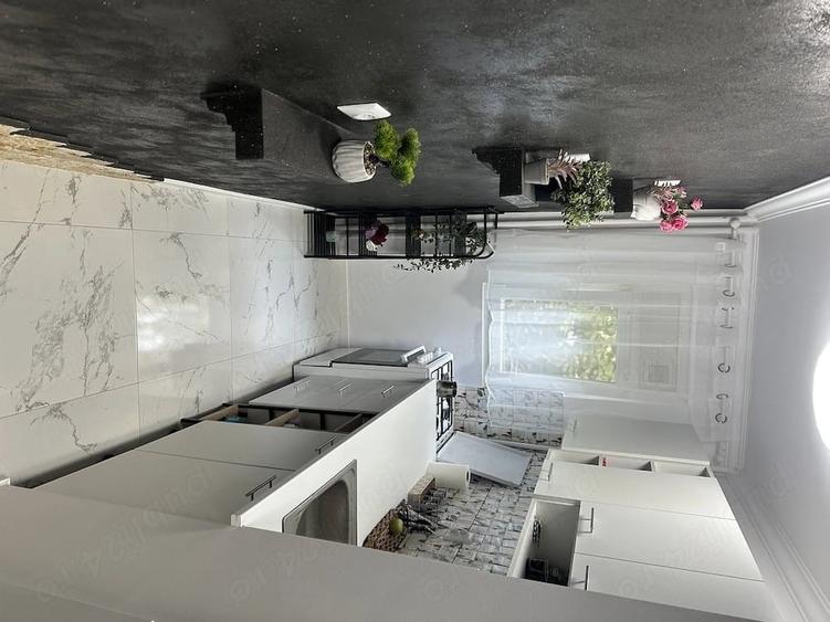 Apartament cu 2 camere semidecomandat în Berceni