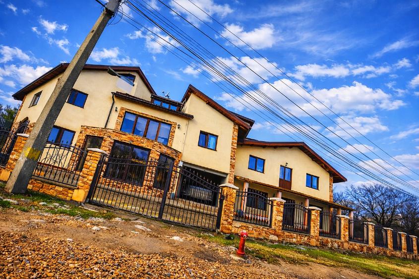 Oportunitate! Casă P+1 cu suprafețe generoase și potențial premium - 3