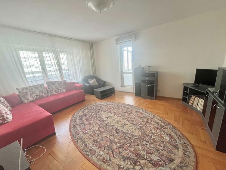 Proprietar vand apartament 4 camere Piata Victoriei - 1