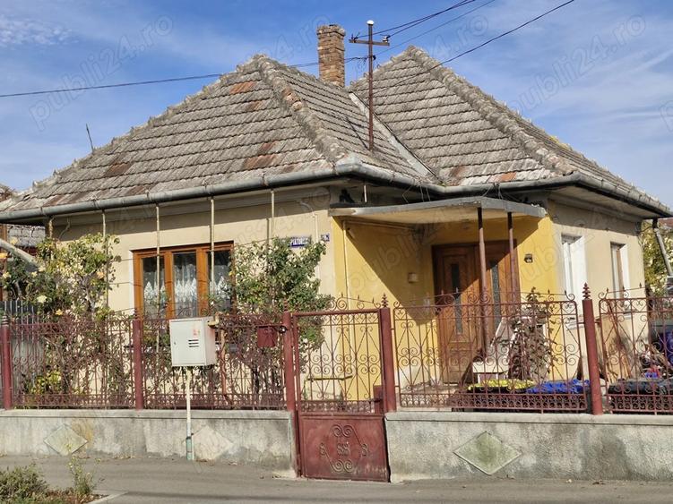 Vand casa strada luptatorilor - 1