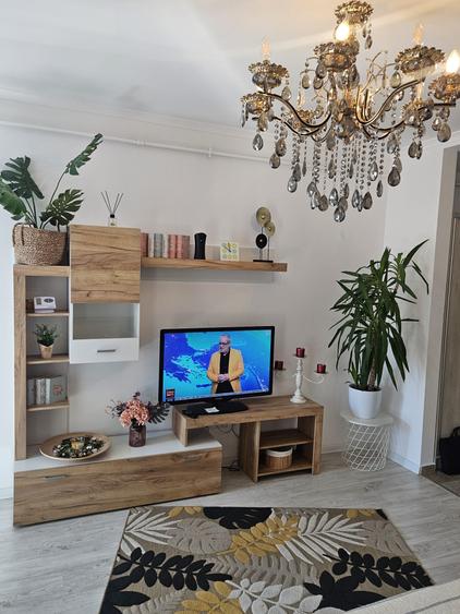 Inchiriez garsoniera mobilata, dispune de suficiente spatii - 6