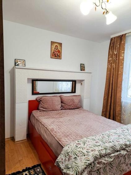 Apartament cu 2 camere semidecomandat în Berceni