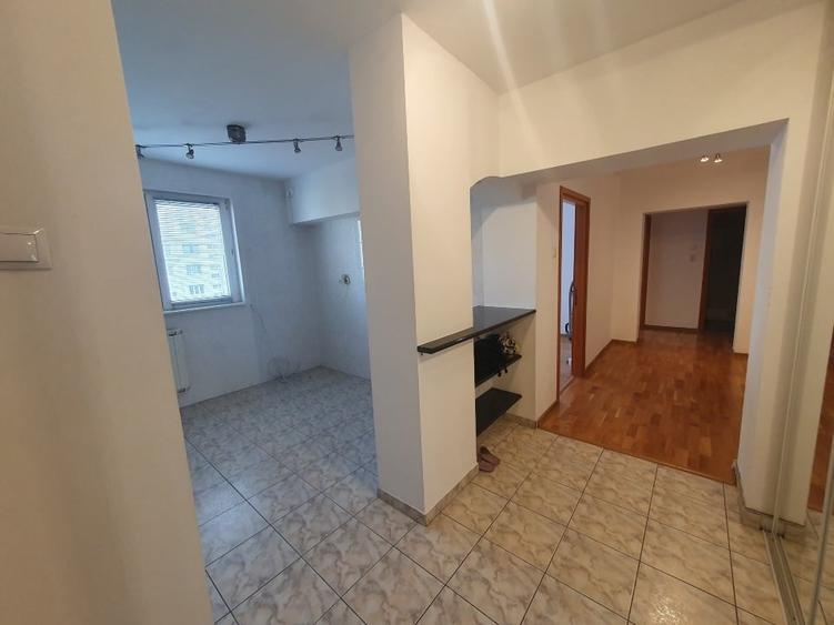 Proprietar vând apartament, 3 camere decomandate, 6/10, Bucur Obor - 4