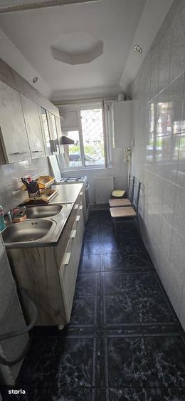 Vanzare apartament 2 camere, micro 11 Targoviste - 2