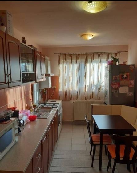 Apartament cu 4 camere decomandate, confort I, finisat, mobilat si utilat - 2