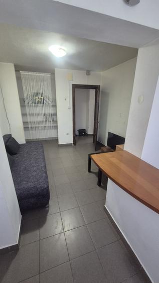 Inchiriere apartament Confectii parter 2 camere, baie, bucatarie, dressing, terasa inchisa - 1