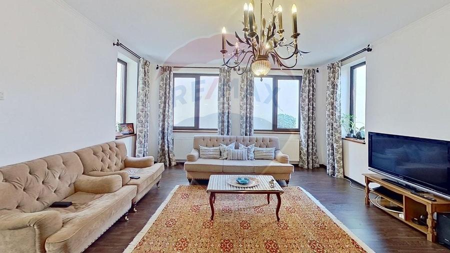 Casă / Vilă cu 7 camere de închiriat în zona Domenii - 5