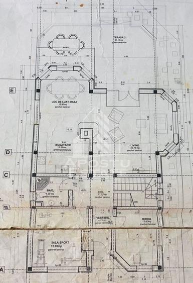 Casa individuala cu 8 camere si terase, teren generos, COMISION 0 - 7