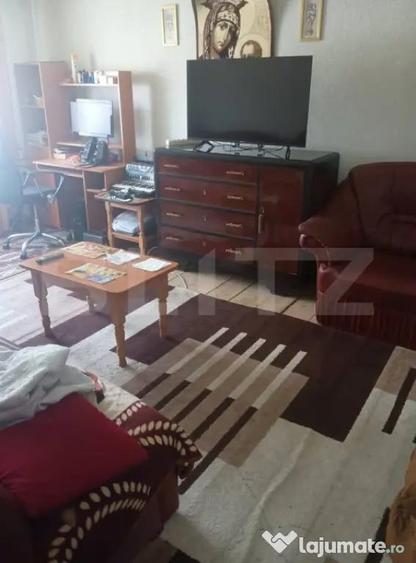 Apartament cu 4 camere decomandat în Burdujeni