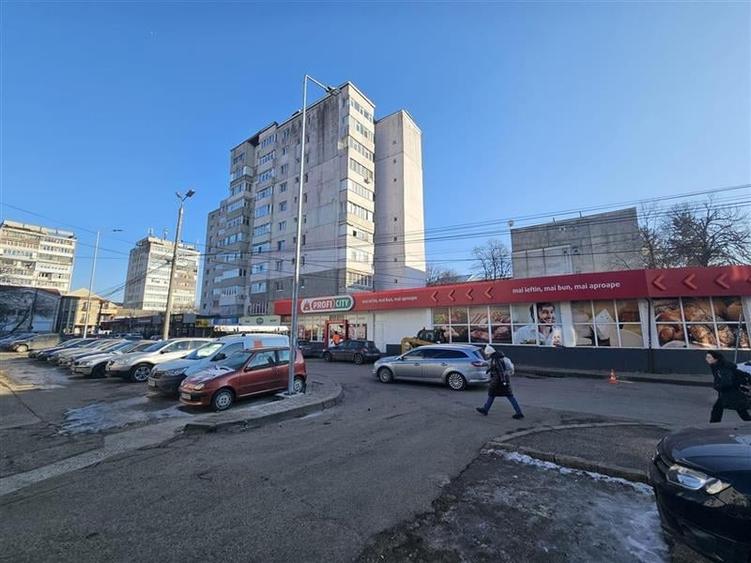 3 Camere Semimobilate, zona Centrala. - 1