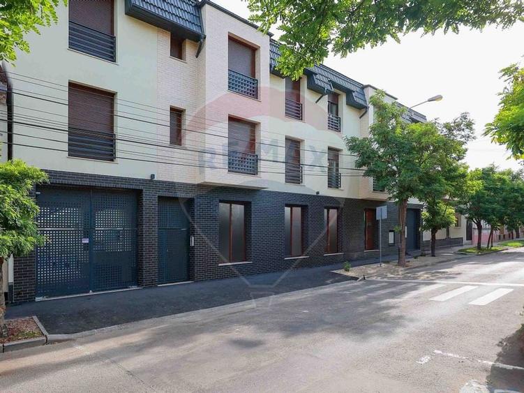 Spatiu comercial de inchiriat, zona ultracentrala, Oradea - 1