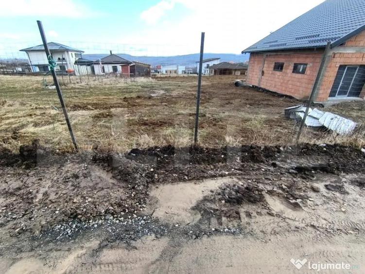 Teren Intravilan 600 mp - 2