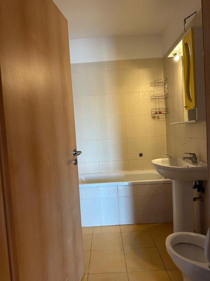 Apartament cu 2 camere decomandat în Doamna Ghica
