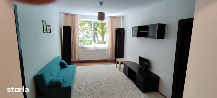 Apartament cu 2 camere în Tractorul
