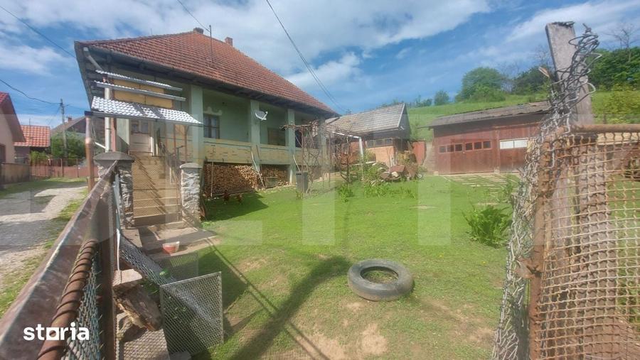 Casă cu 4 camere cu Teren 1500 Mp în Central