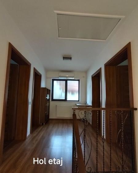 Duplex cu 4 camere cu Canalizare în Florești