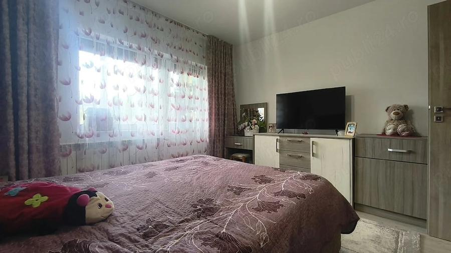 Apartament cu 3 camere decomandat în Ultracentral
