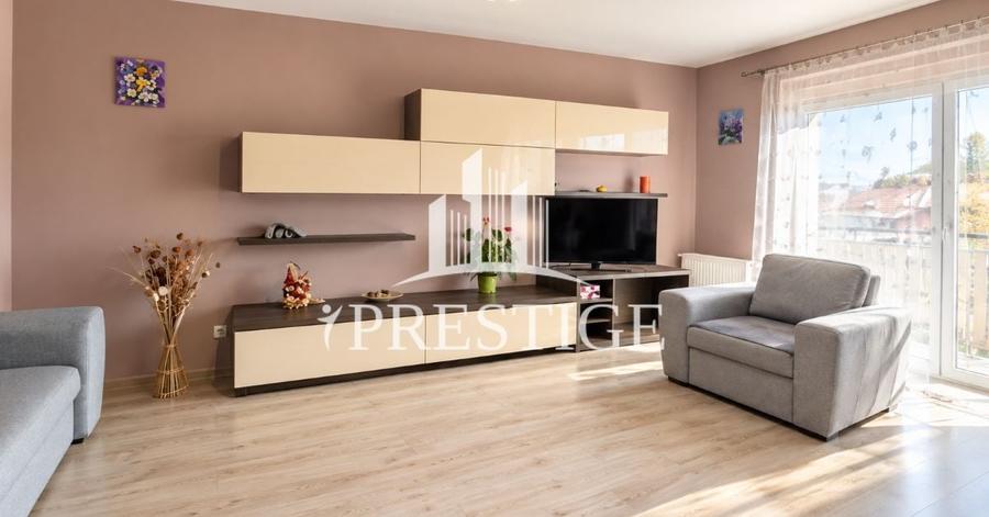 Apartament cu 3 camere decomandat, mobilat în Turnișor