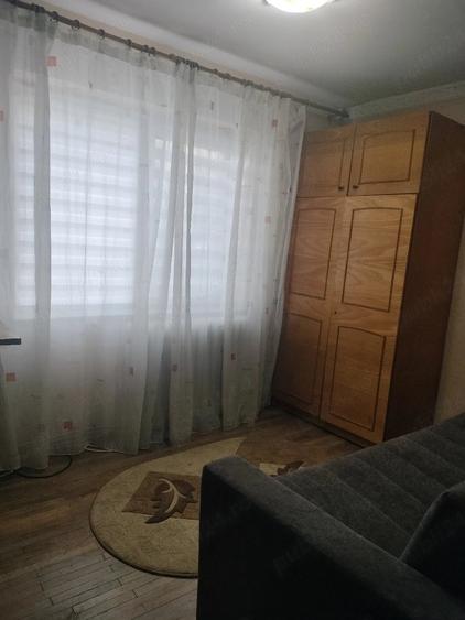Apartament cu 2 camere decomandat în Lelești
