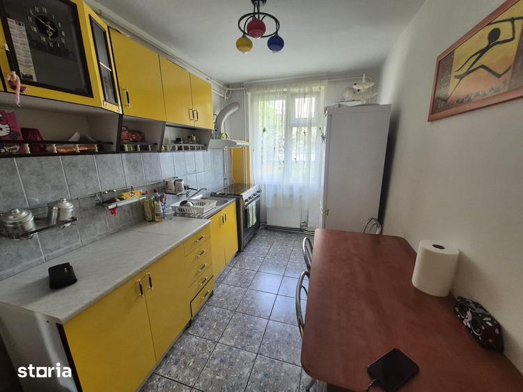 Apartament cu 3 camere în Precista