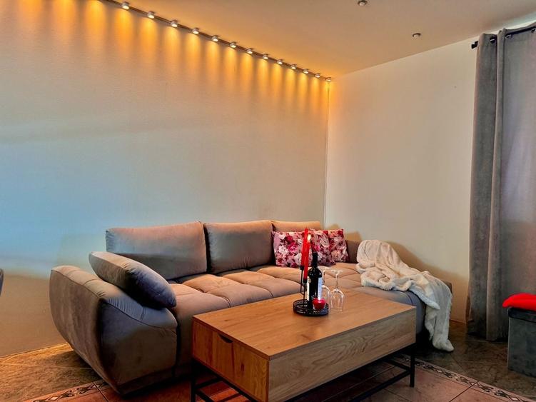 Apartament cu 3 camere decomandat, mobilat în Gușterița