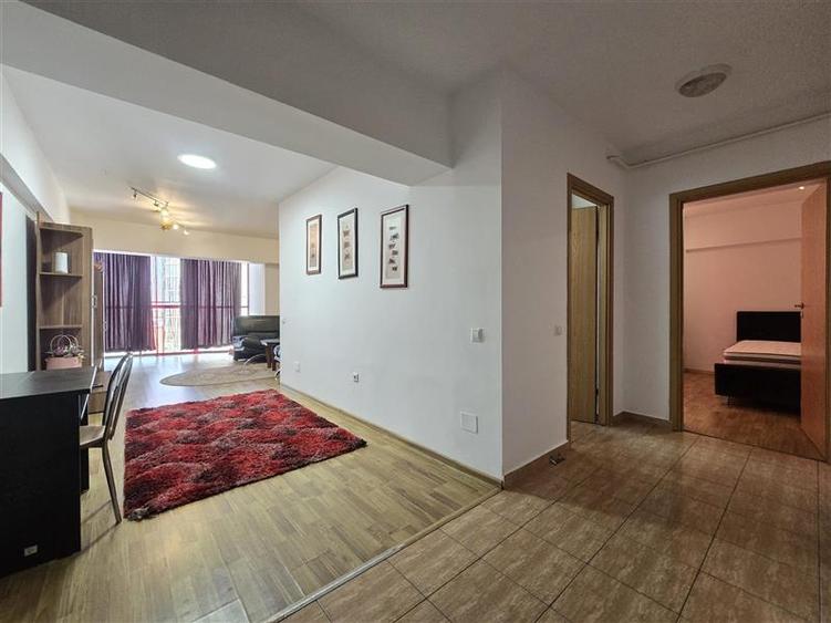 Apartament cu 2 camere semidecomandat, mobilat în 9 Mai