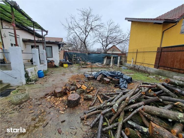 Casă cu 2 camere decomandat cu Teren 257 Mp în Sânmartin