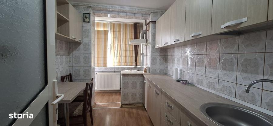Apartament cu 2 camere semidecomandat în Micro 16
