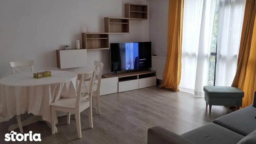 Apartament cu 3 camere decomandat în Centrul Civic