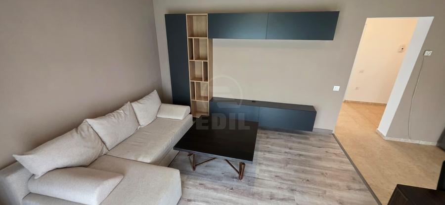 Apartament cu 2 camere semidecomandat în Florești