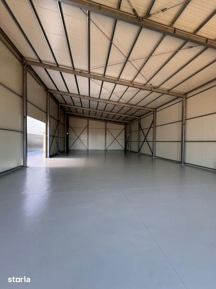 Spațiu comercial, de 1,000 mp, în Dărmănești