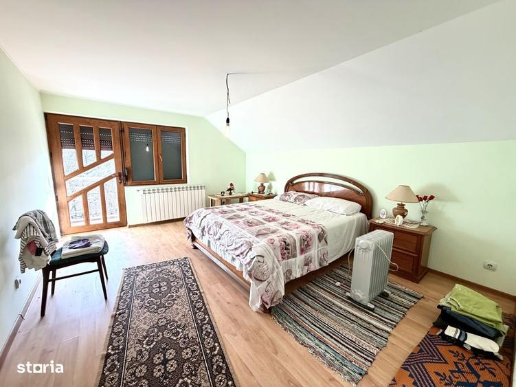 Casă cu 4 camere cu Teren 700 Mp în Sascut