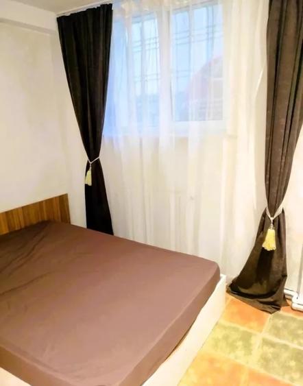 Apartament cu 2 camere semidecomandat, mobilat în Cazino