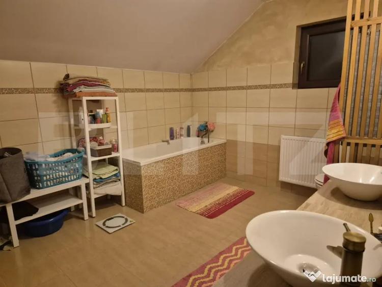 Casă cu 4 camere cu Teren 636 Mp în Bărdești