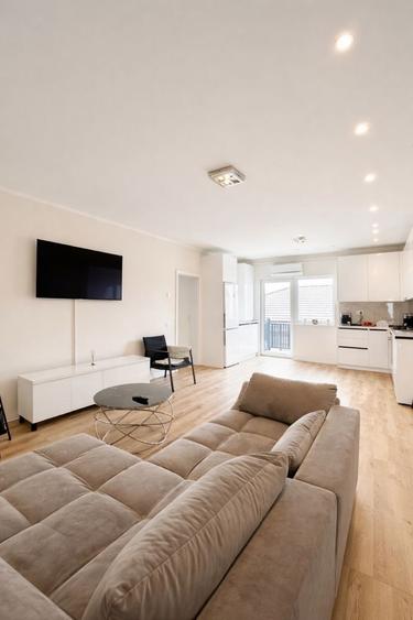 Apartament cu 3 camere semidecomandat, mobilat în Giroc — fotografia 1